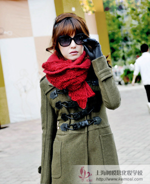 2011冬季流行什么新款的围巾?棒针围巾混搭时尚潮流