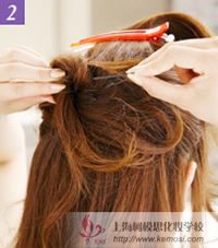 时尚简单发型怎么做?教你如何自己动手做明星发型