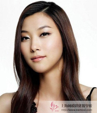 秋季如何化妆?2011秋季流行妆容,化妆步骤