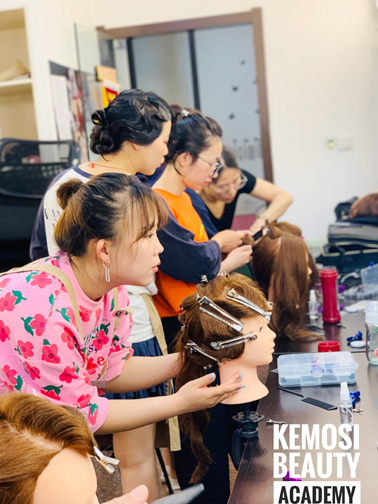 柯模思化妆课堂 