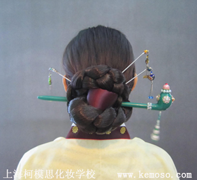 朴老师带来几款韩式主流风格妆容,精彩尽在眼前!上海柯模思化妆学校